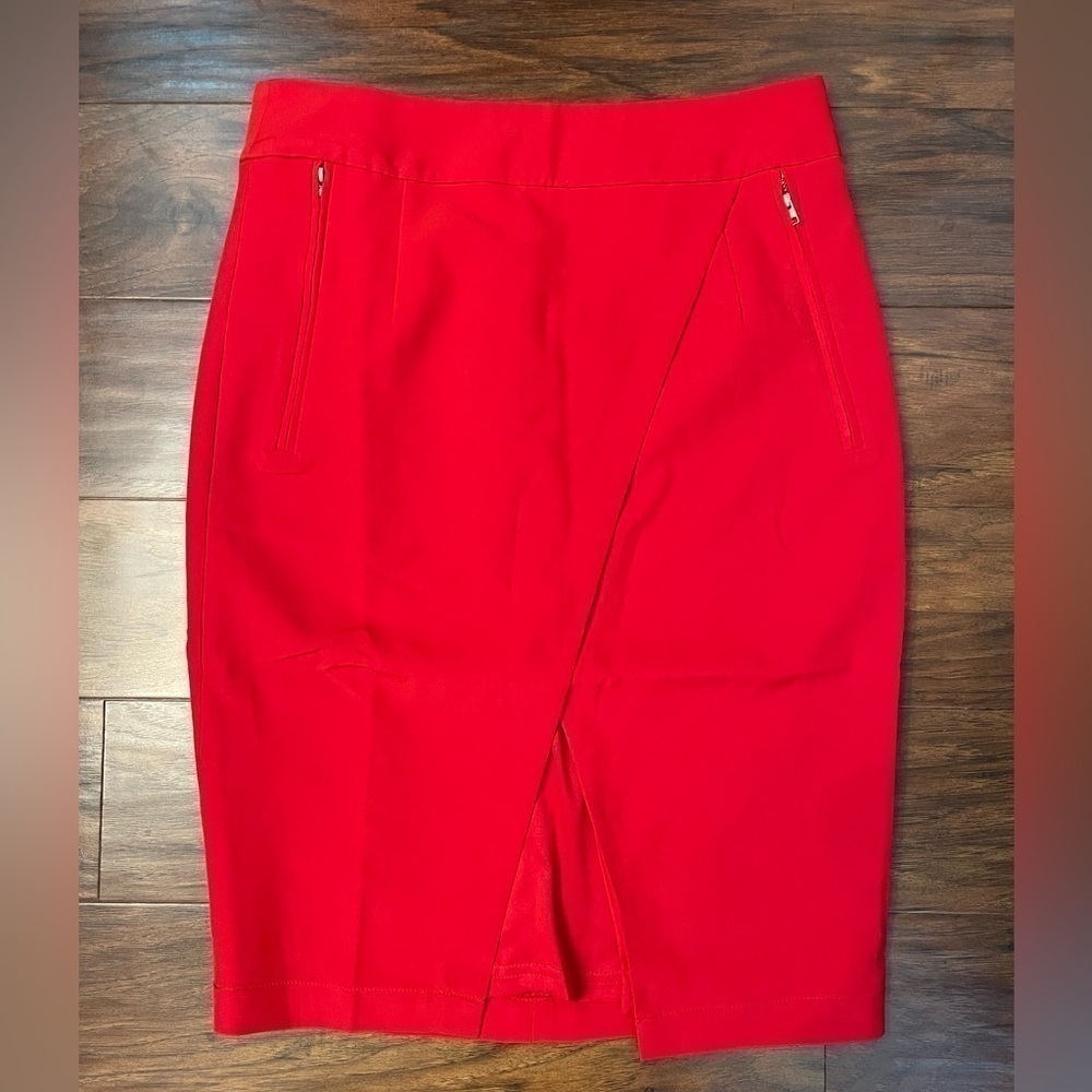 NWT Uniqlo Pencil Skirt Size S